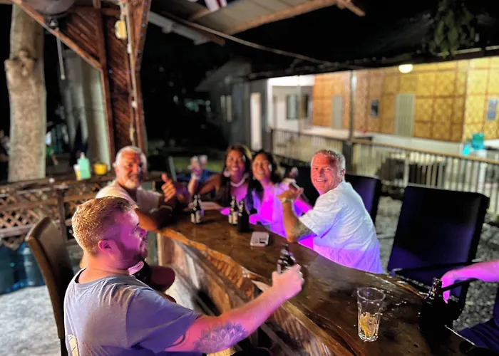 The Backyard Hostel Moalboal